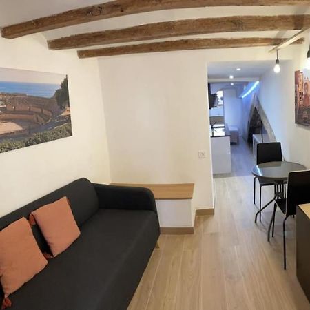 Casa Ferrers Piso 1. Loft En El Centro Διαμέρισμα Ταραγόνα Εξωτερικό φωτογραφία